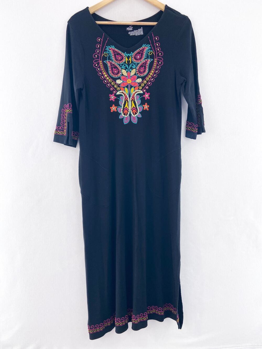 Patio Casuals Boho Patio Dress Small Black Embroidered Stretch Jersey Dress Midi